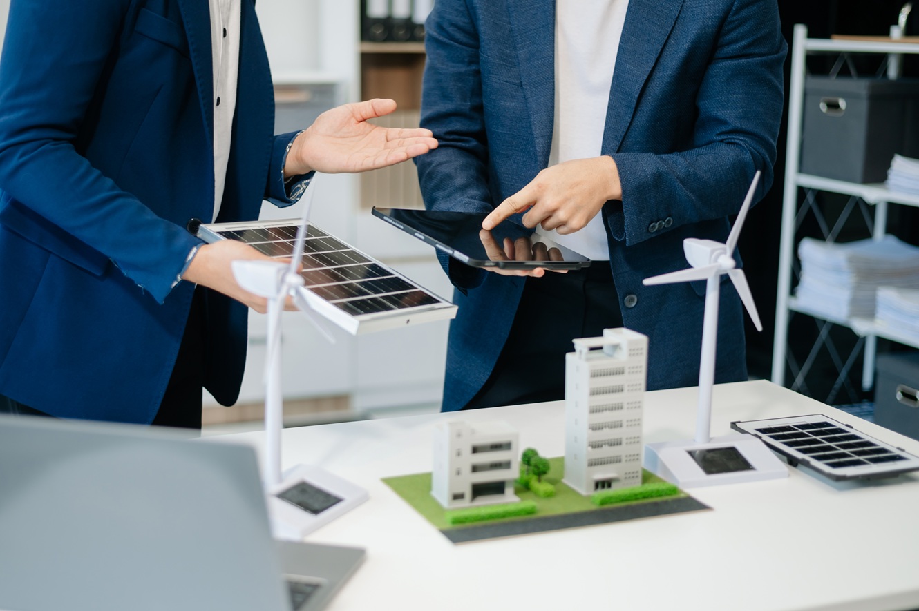 executives discussing the common myths about reits